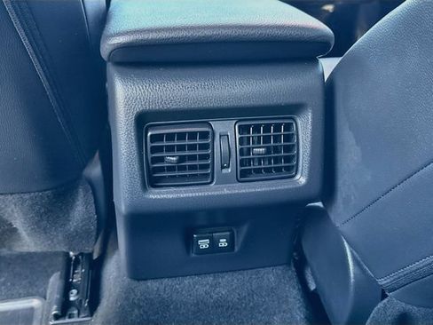 Used 2025 Toyota Camry SE w/ Convenience Package FWD image 23