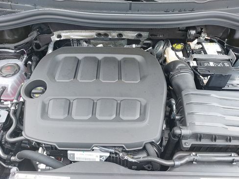 New 2026 Volkswagen Tiguan SE R-Line AWD/4WD image 26
