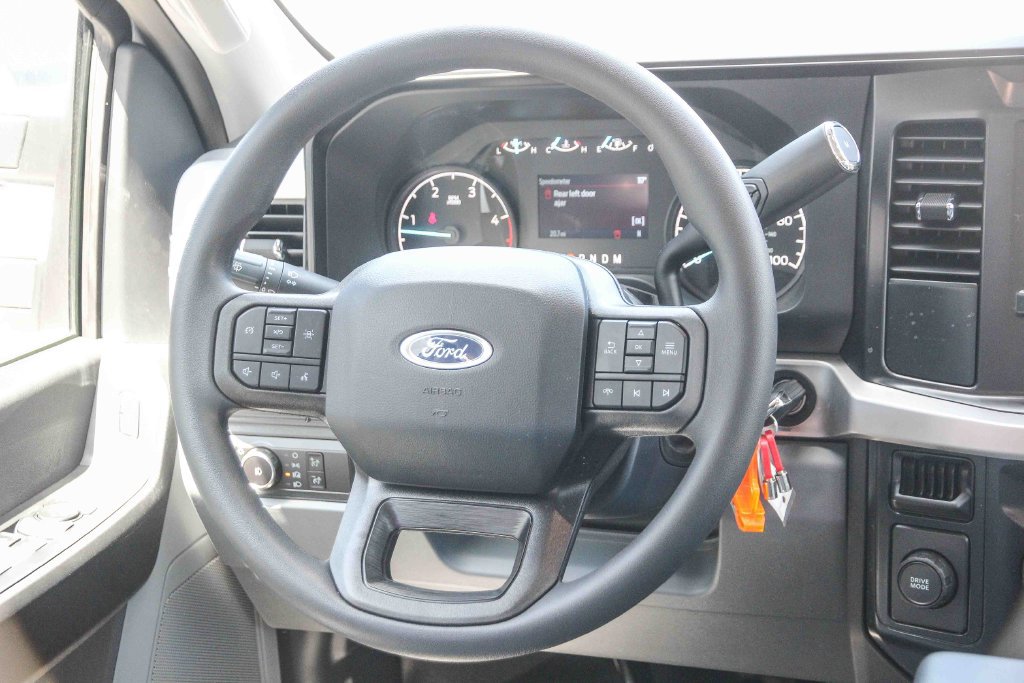 New 2025 Ford F350 XL w/ XL Chrome Package RWD image 18