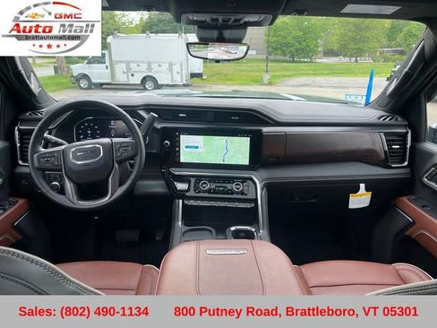Used 2025 GMC Sierra 3500 Denali Ultimate AWD/4WD image 14