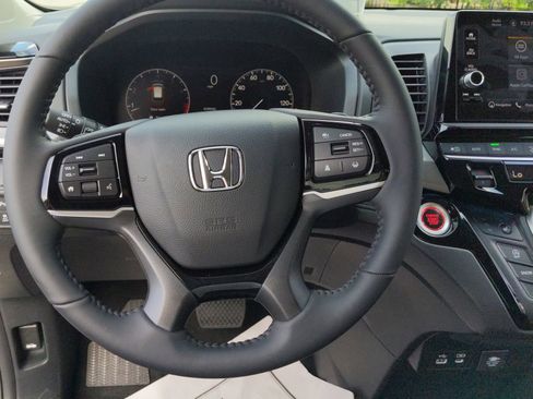 New 2026 Honda Odyssey Touring image 33