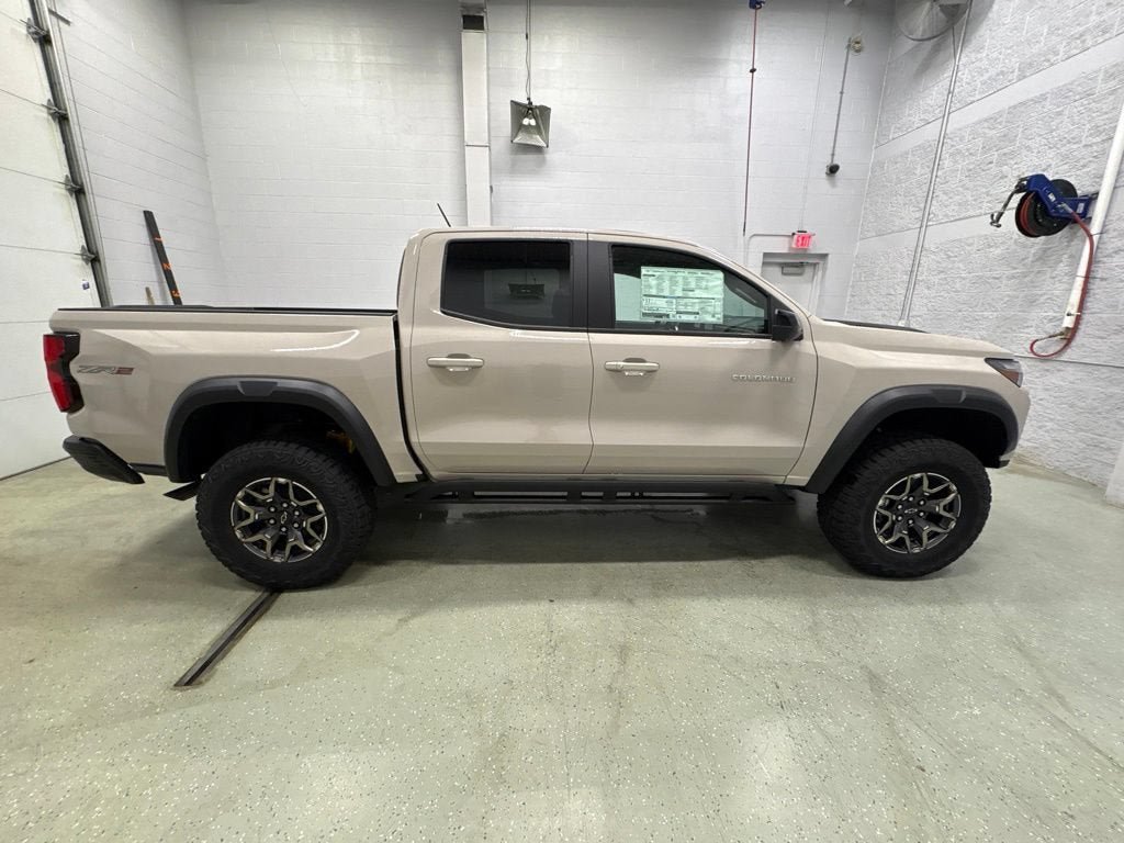 New 2026 Chevrolet Colorado ZR2 w/ Technology Package AWD/4WD image 3
