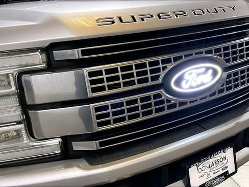 Used 2017 Ford F250 Platinum w/ FX4 Off-Road Package AWD/4WD image 11