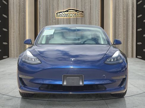 Used 2021 Tesla Model 3 Standard Range Plus RWD image 2