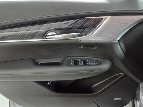 Used 2024 Cadillac XT6 Premium Luxury w/ Technology Package image 19