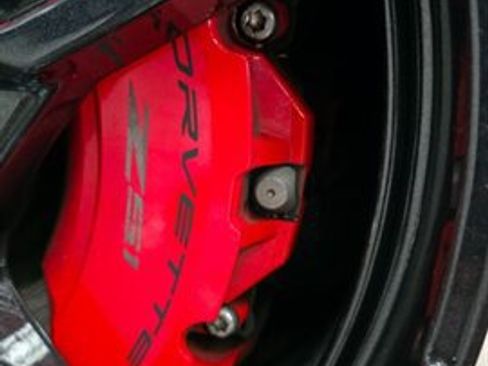 Used 2020 Chevrolet Corvette Stingray Coupe w/ Z51 Performance Package image 32