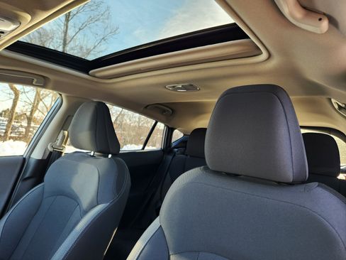 Certified 2025 Subaru Crosstrek 2.0i Premium image 12