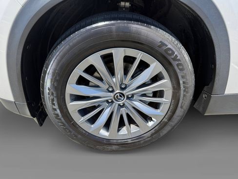 Used 2024 MAZDA CX-90 3.3 Turbo w/ Preferred Package AWD/4WD image 9
