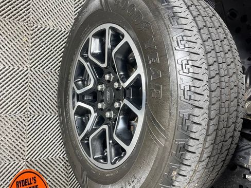 Used 2022 Ford F150 Lariat AWD/4WD image 13