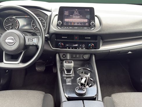 Used 2024 Nissan Rogue SV AWD/4WD image 18