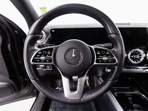 Certified 2022 Mercedes-Benz GLA 250 4MATIC image 11