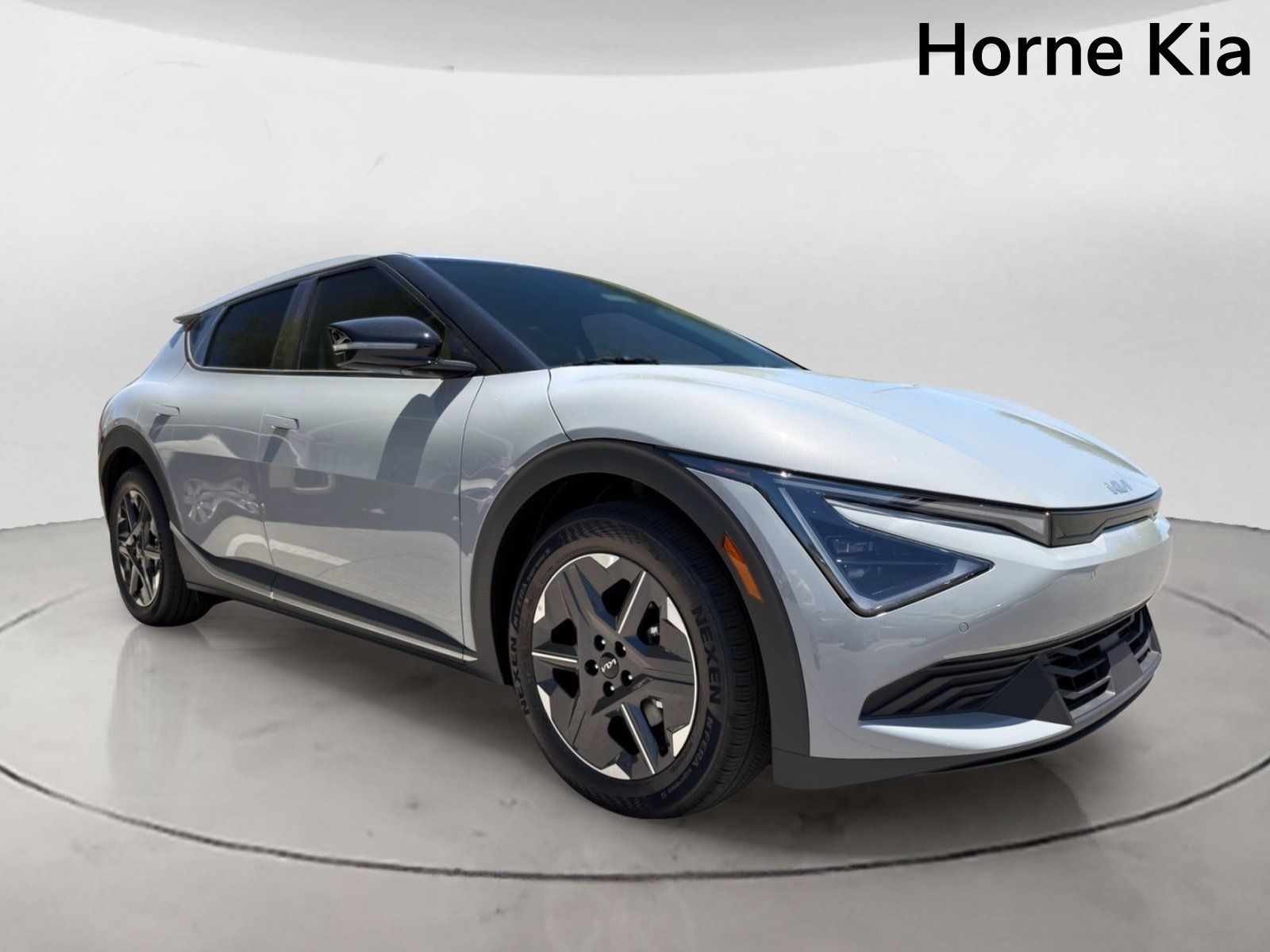 New 2026 Kia EV6 Light RWD image 2