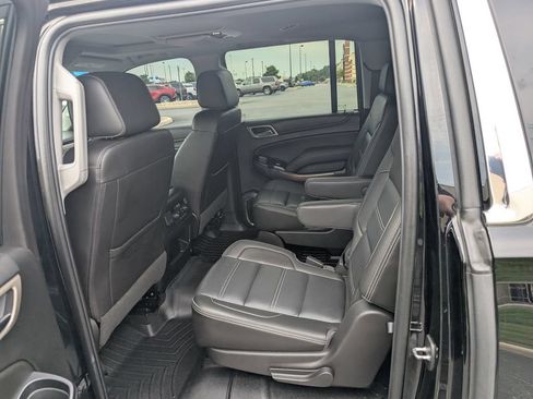 Used 2018 GMC Yukon XL Denali w/ Open Road Package AWD/4WD image 9