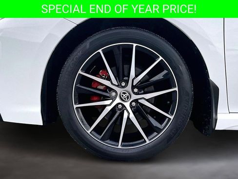 Used 2022 Toyota Camry SE image 34