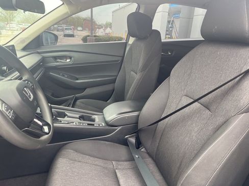 Used 2023 Honda Accord EX image 5