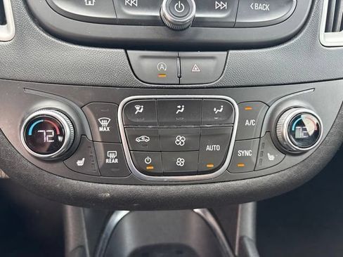 Used 2024 Chevrolet Malibu LT FWD image 14