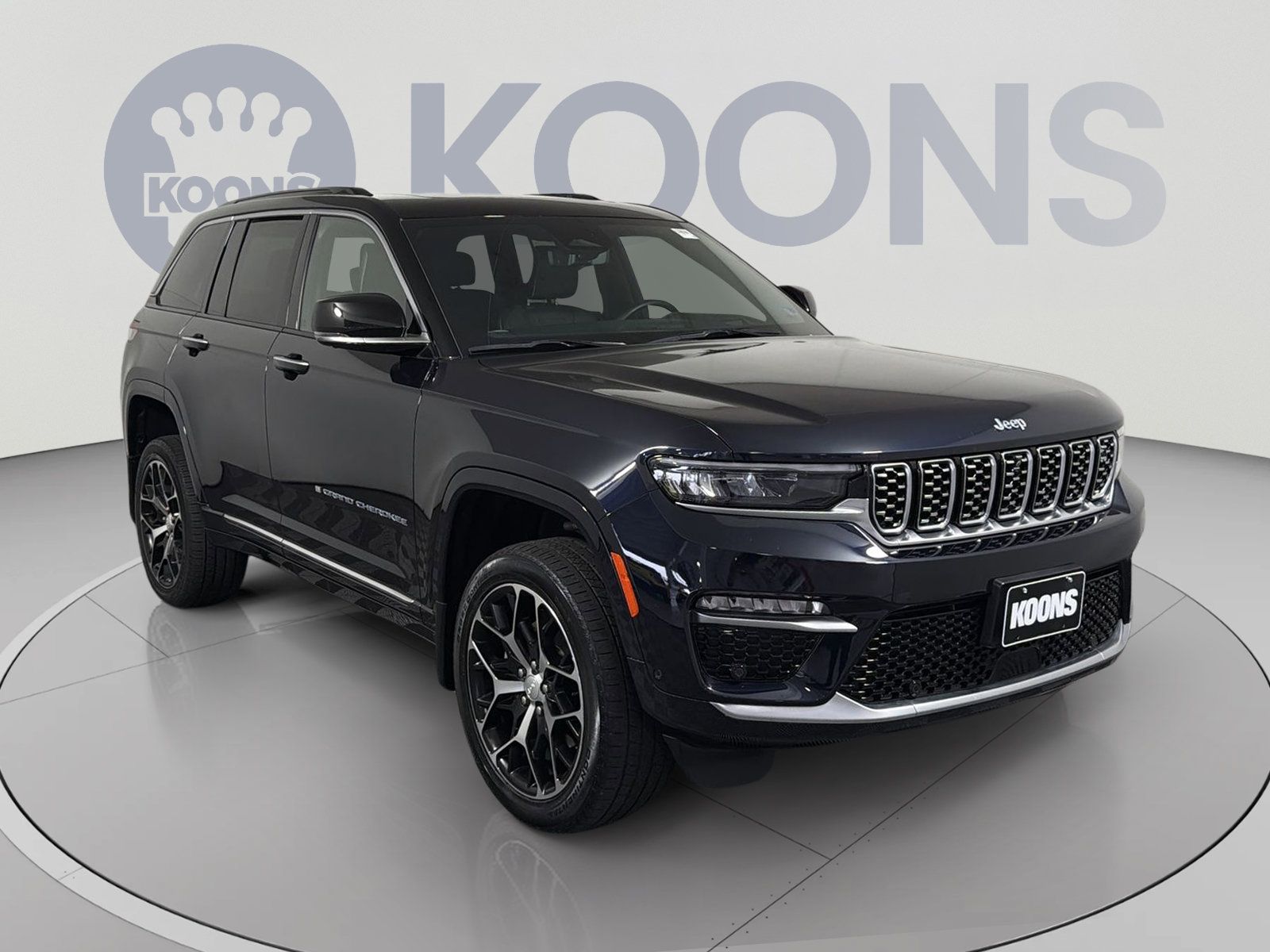 Used 2024 Jeep Grand Cherokee Summit AWD/4WD image 10
