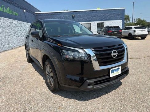 Used 2024 Nissan Pathfinder SV FWD image 7