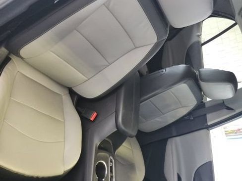 Certified 2020 Chevrolet Equinox Premier FWD image 19