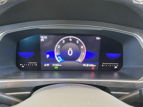 Certified 2023 Volkswagen Tiguan SE FWD image 29