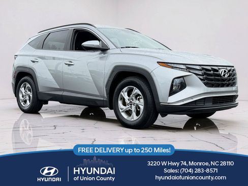 Used 2023 Hyundai Tucson SEL FWD image 1