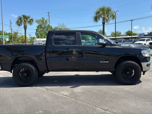 Used 2024 RAM 1500 Laramie AWD/4WD image 7