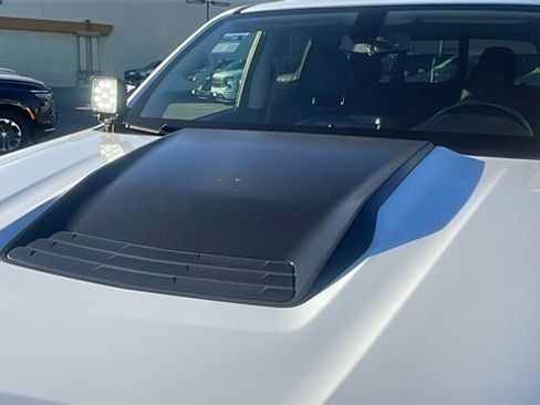 Used 2022 Chevrolet Colorado ZR2 image 10