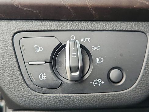 Used 2019 Audi Q5 2.0T Premium Plus w/ Premium Plus Package image 18