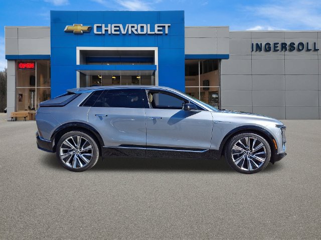 Used 2026 Cadillac Lyriq Signature Luxury w/ Nappa Leather Package AWD/4WD image 24