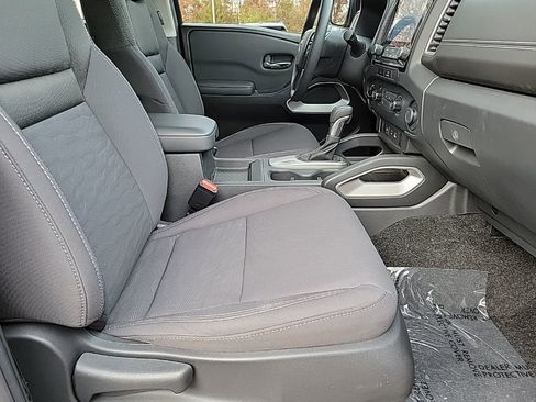 Certified 2022 Nissan Frontier SV w/ Technology Package image 22