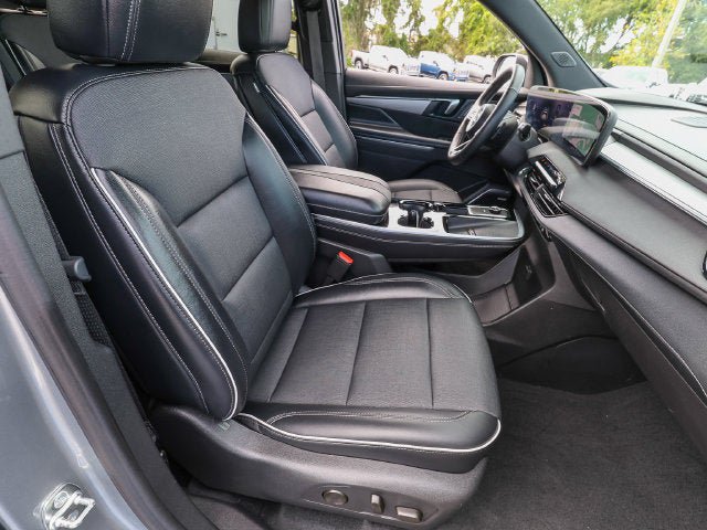 Used 2026 Buick Enclave Preferred FWD image 23