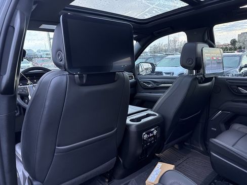Used 2023 GMC Yukon Denali w/ LPO, Floor Liner Package image 8