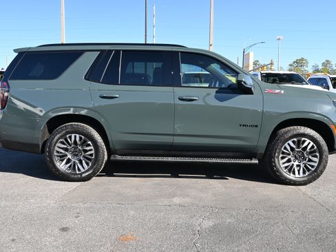 Used 2025 Chevrolet Tahoe Z71 w/ Sun And Tow Package image 12