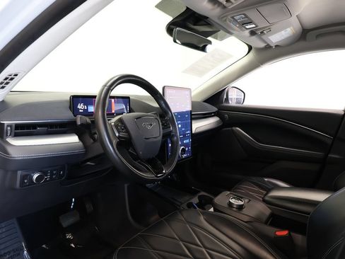Used 2022 Ford Mustang Mach-E Select RWD image 18
