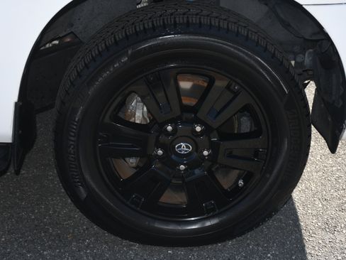 Used 2018 Toyota Sequoia TRD Sport image 22