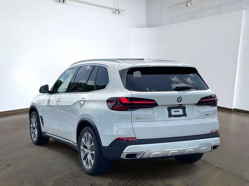 Used 2024 BMW X5 xDrive40i w/ Premium Package AWD/4WD image 6