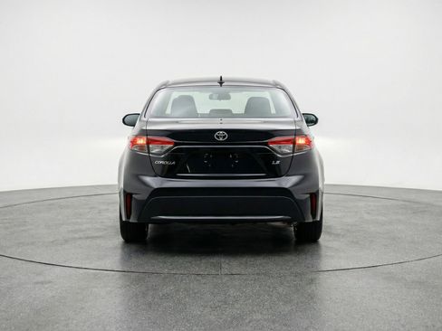 Used 2025 Toyota Corolla LE image 7