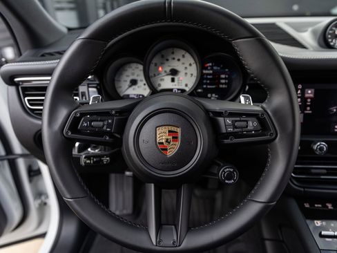 Certified 2023 Porsche Macan Turbo AWD/4WD image 28