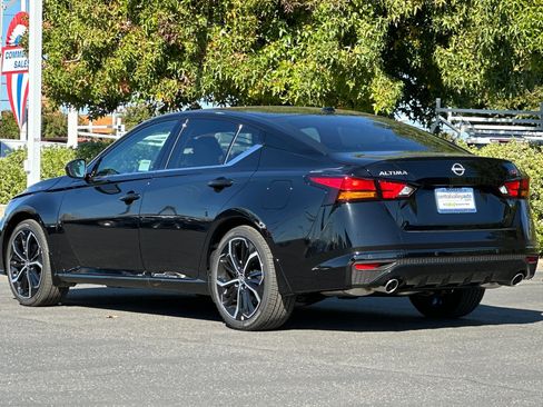 New 2025 Nissan Altima 2.5 SR w/ SR Premium Package image 6