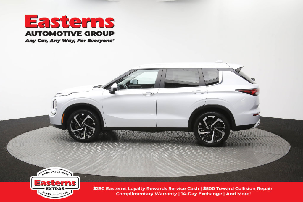 Used 2024 Mitsubishi Outlander SE AWD/4WD image 63