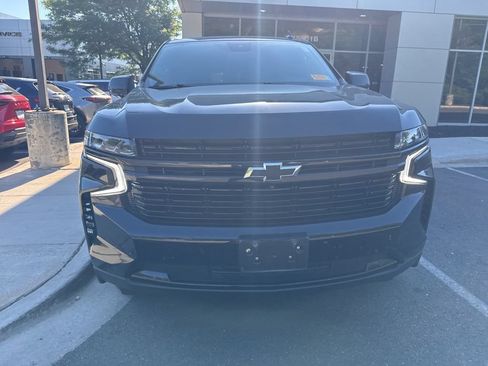 Used 2023 Chevrolet Tahoe RST w/ Luxury Package AWD/4WD image 2