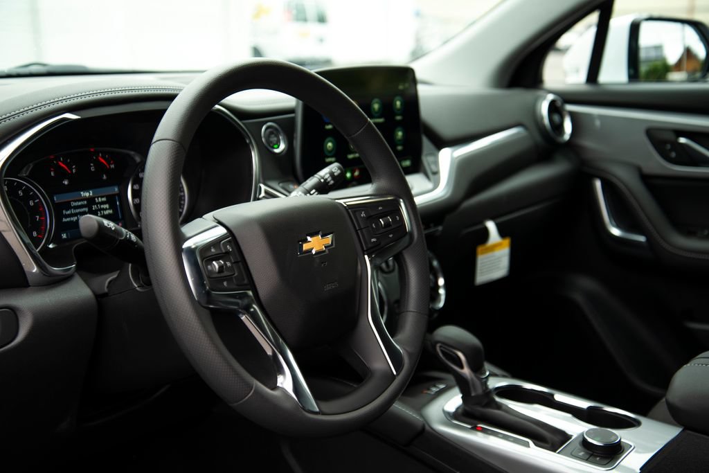 New 2026 Chevrolet Blazer LT w/ Convenience Package AWD/4WD image 19