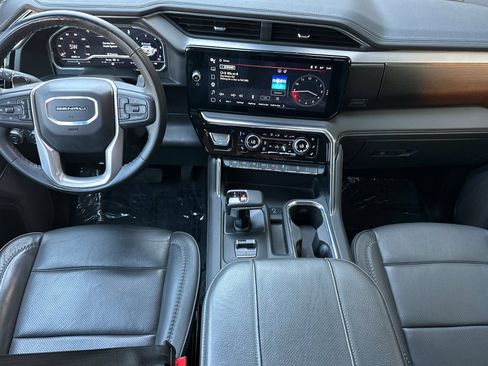 Used 2025 GMC Sierra 1500 Denali w/ Denali Reserve Package AWD/4WD image 15