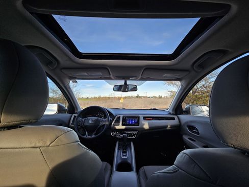 Used 2018 Honda HR-V EX-L image 29