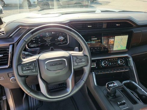Used 2023 GMC Sierra 1500 Denali Ultimate image 16