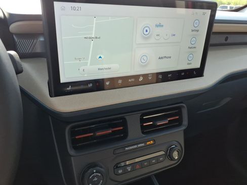 New 2026 Ford Maverick Lariat AWD/4WD image 12