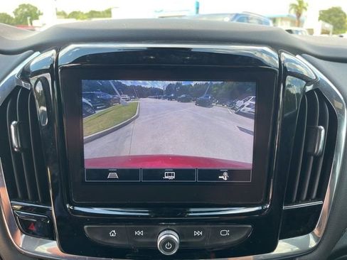 Used 2023 Chevrolet Traverse LT w/ Midnight/Sport Edition image 23