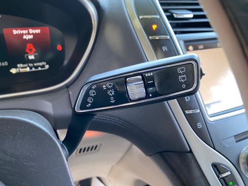 Used 2019 Lincoln Nautilus Reserve FWD image 53