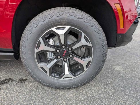 New 2026 GMC Yukon XL AT4 w/ AT4 Premium Package image 3