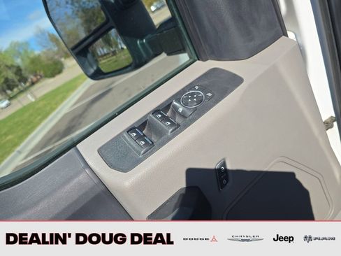 Used 2022 Ford F250 XL w/ STX Appearance Package AWD/4WD image 12